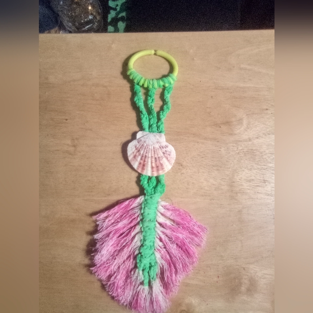 Faery Realm Adventures Handmade Green and Pink Macrame Wall Decor NWT